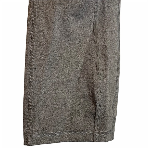 All In Motion Gray Grey High Rise Capri Leggings Exercise Large L - Picture 10 of 14